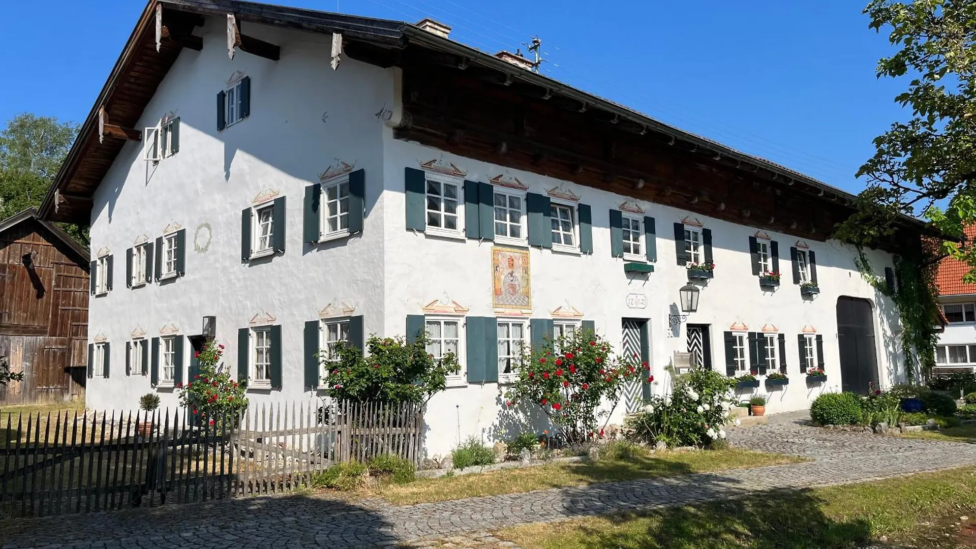 Historic And Unique Farm House From 1604 Fuchstal